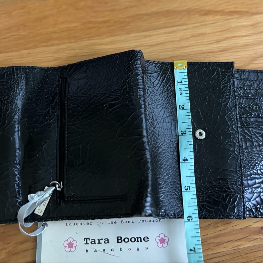 NWT Tara Boone Women's Wallet - Picture 8 of 8
